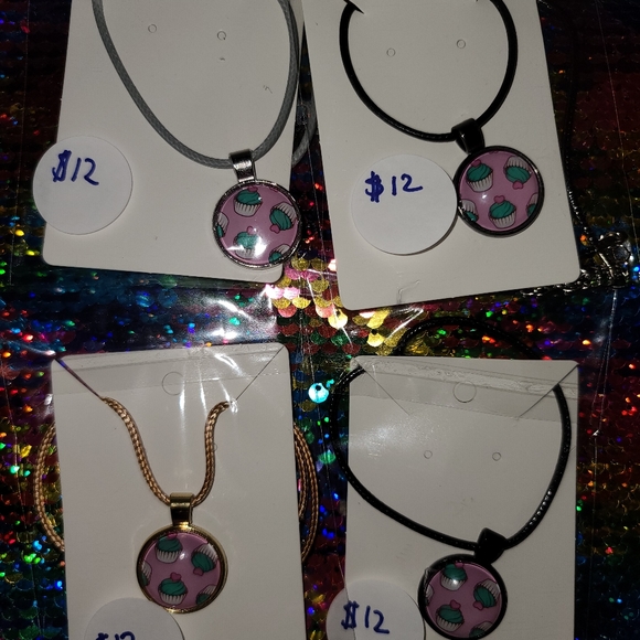 Customized bracelets - Picture 6 of 9